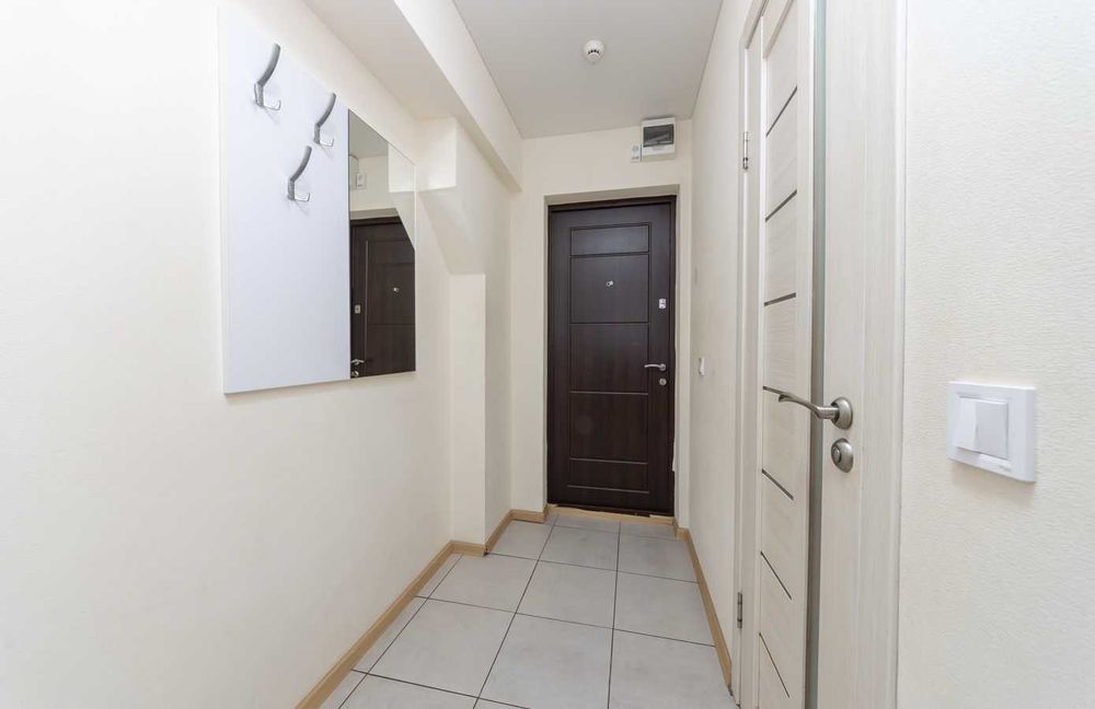 Подобова оренда, біля метро -живіть з комфортом!