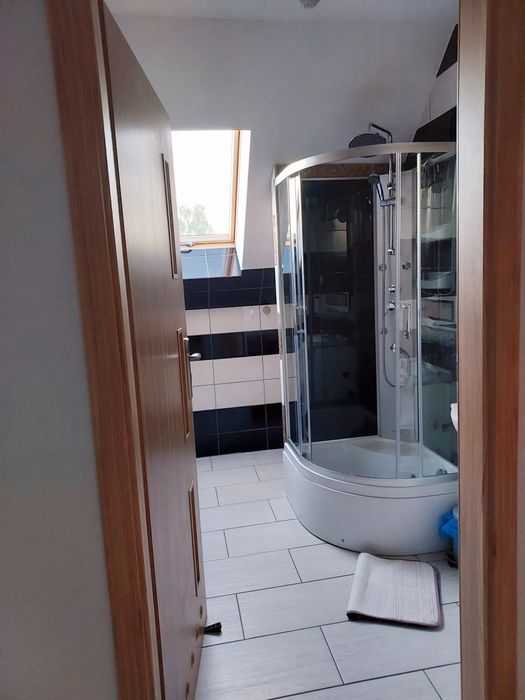 Mieszkanie w domku na wynajem