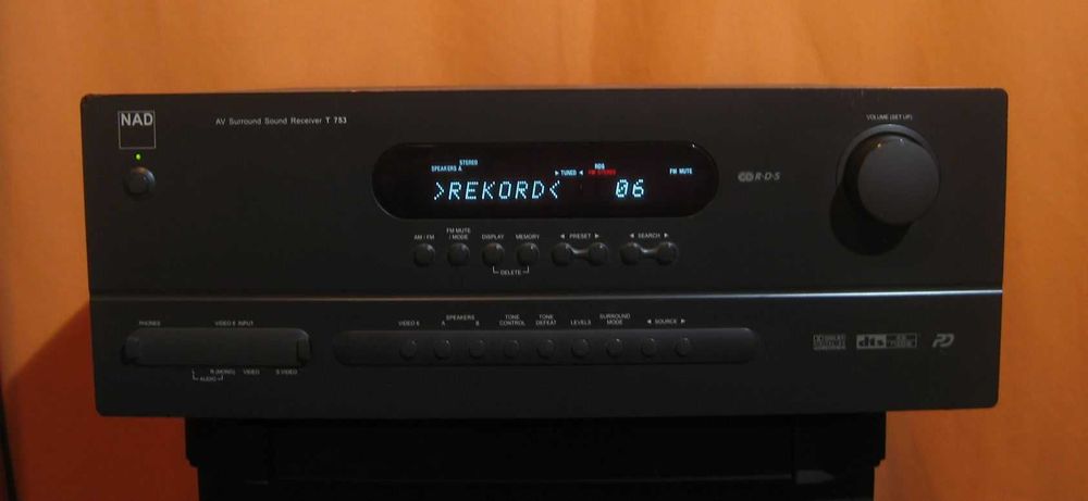 Potężny NAD T-753 amplituner 2x200W 20 kg