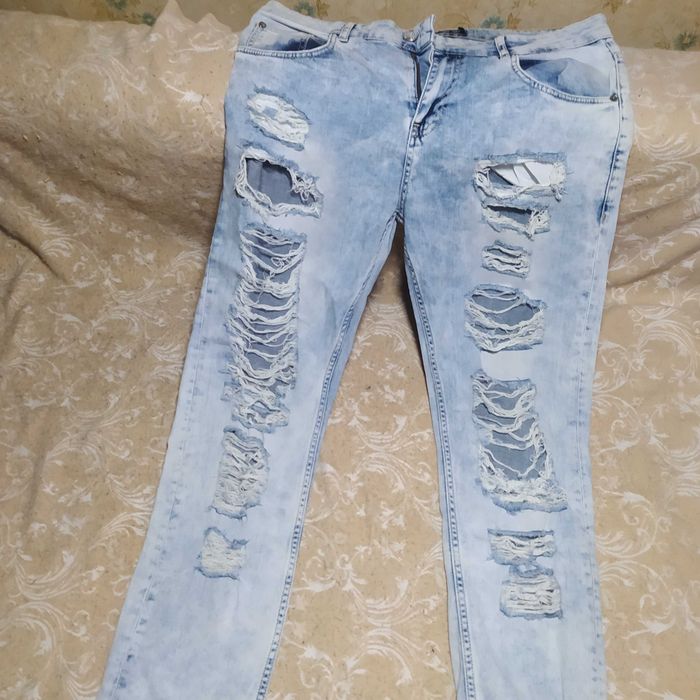 Джинси виробництва PHILIPP PLEIN