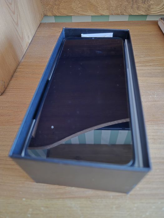 Telefon dotykowy - stan idealny