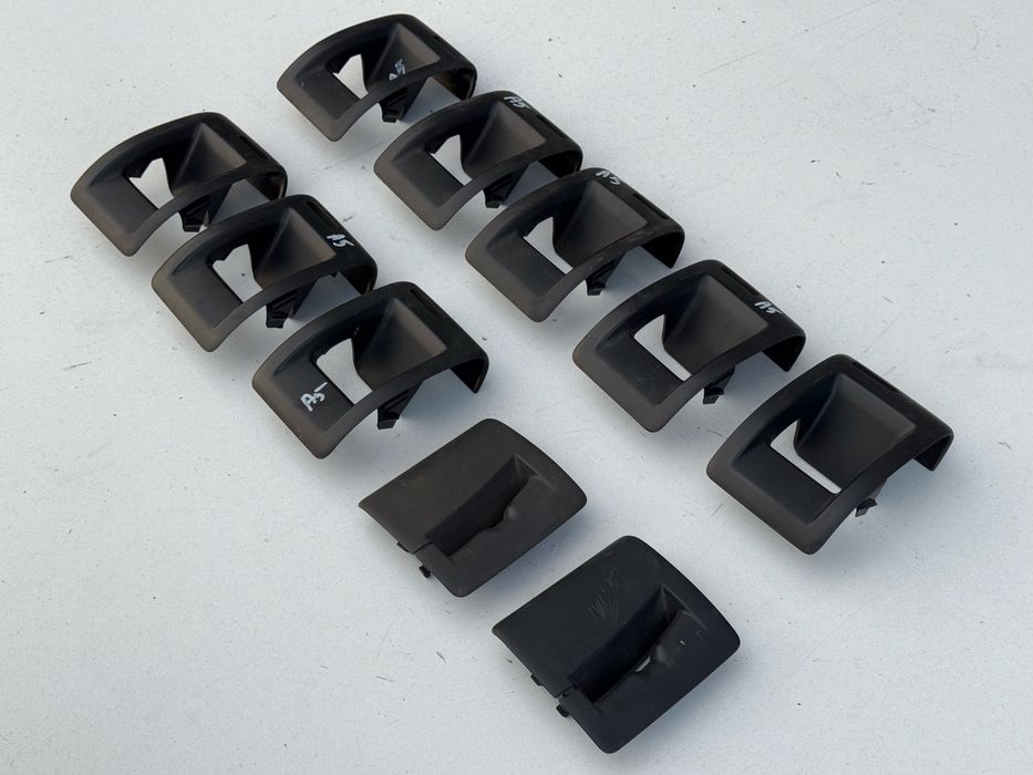 Заглушка пластик сидений сидушки сидіння Шкода А5 заглушка 1K0 885 893