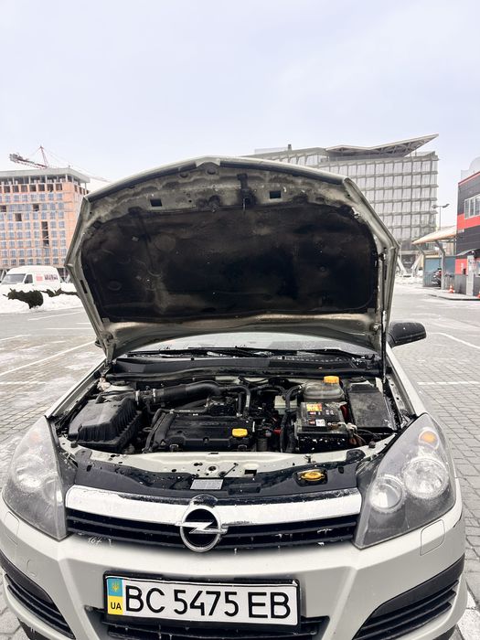 Опель астра H 2006 року