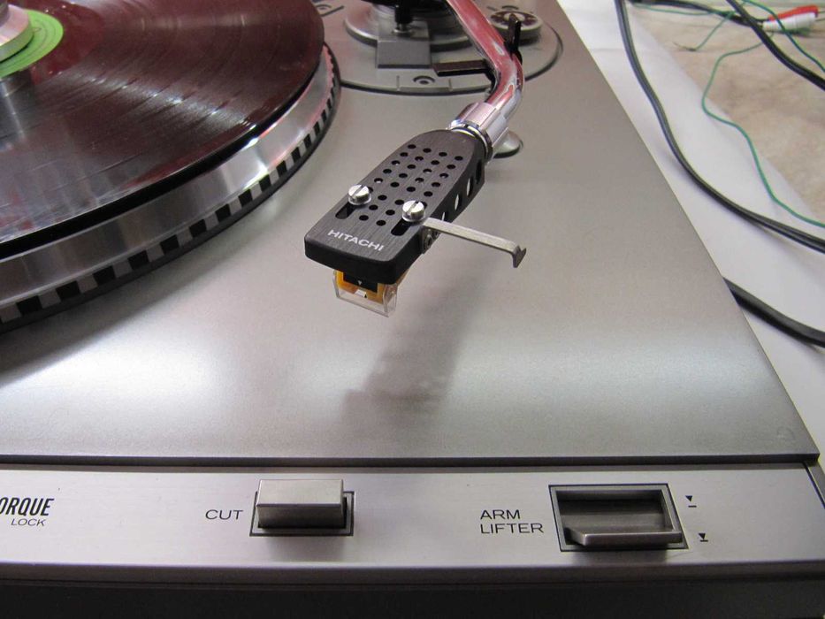 HITACHI HT-356 HI-FI *Direct-Drive/Quartz/Automatic – Програвач Вінілу