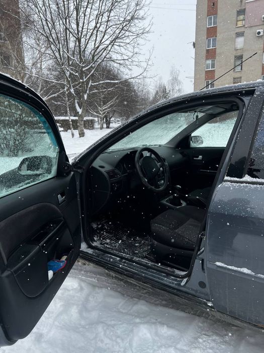 Ford Mondeo 2002 Срочно!!!