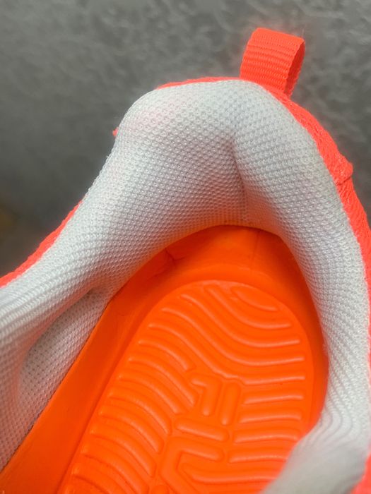 Жіночі кросівки FILA