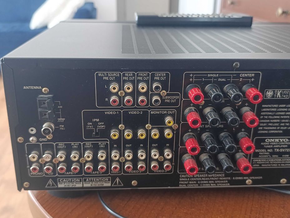 Amplituner ONKYO