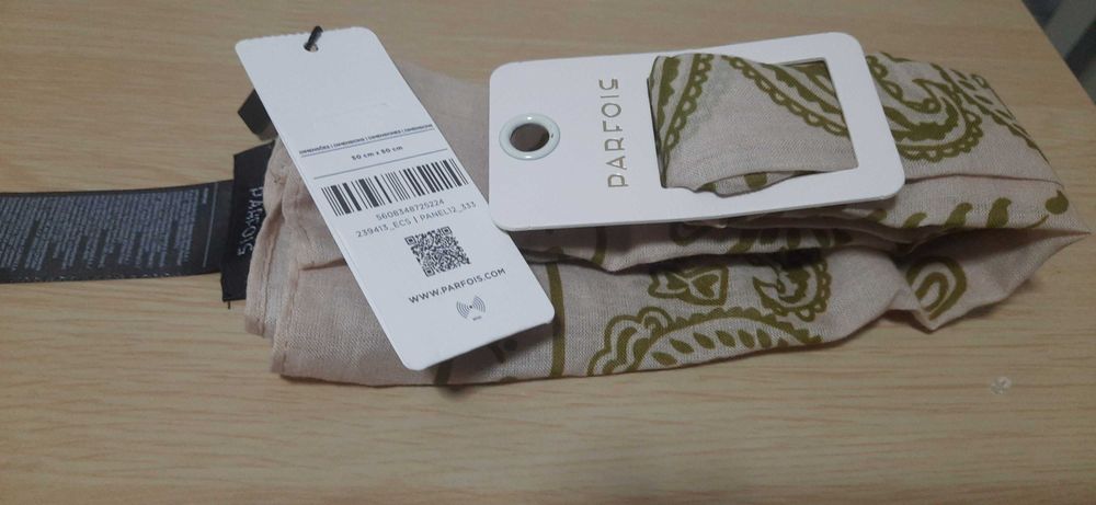 Acessórios parfois, brincos e lenço