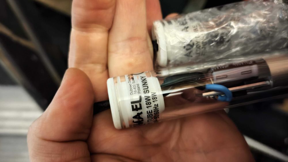 akwarium Aquael Glossy ST 120 + szafka 260 litrów + gratisy