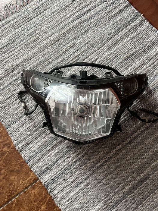 Lampa przód Honda Cbr 250 125 jc50