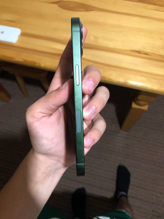 iphone 13 128 gb battery 89%