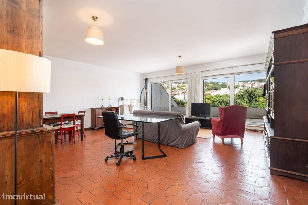 T3 Duplex com 2 Terraços, na Av. Elísio de Moura, em Coimbra