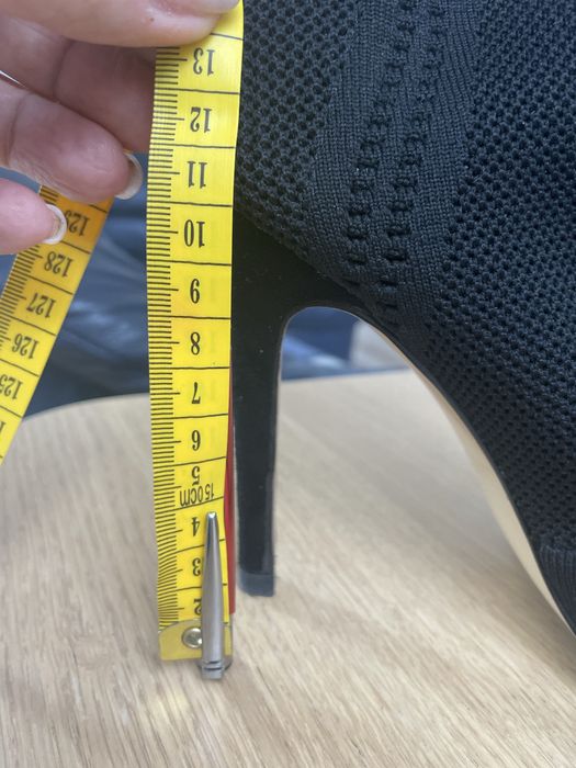 Todzi - ażurowe botki na szpilce