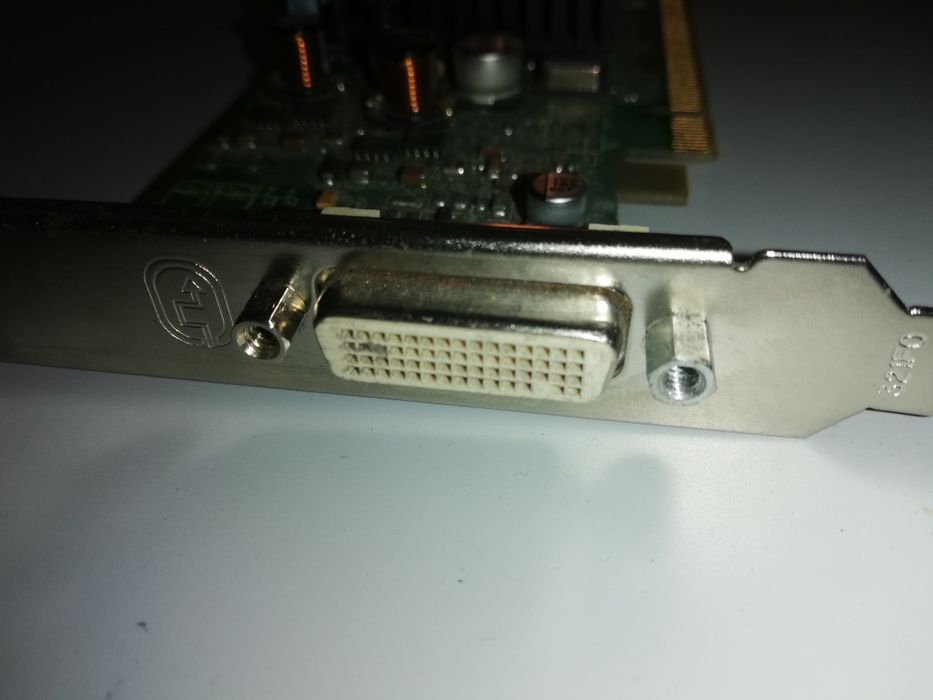 Placa ATI 128 Mb  Dvi port Dms-59