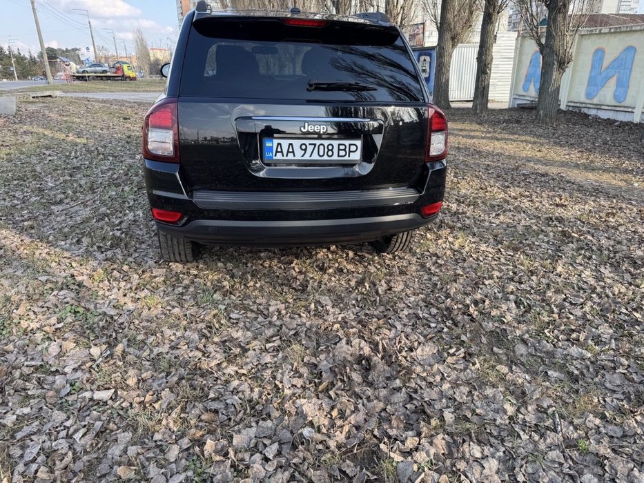 Продаж автомобіля Jeep Compass 2015
