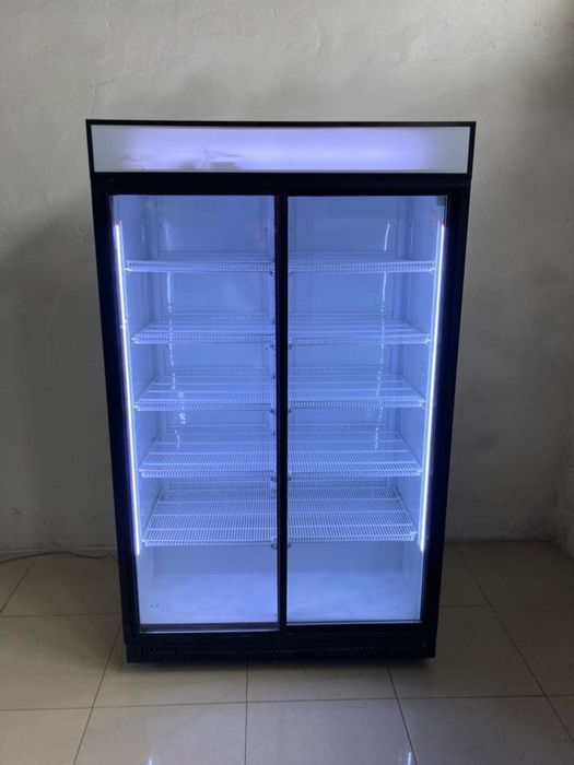 Lodówka witryna chłodziarka drzwi przesuwne 124 cm 1100 l