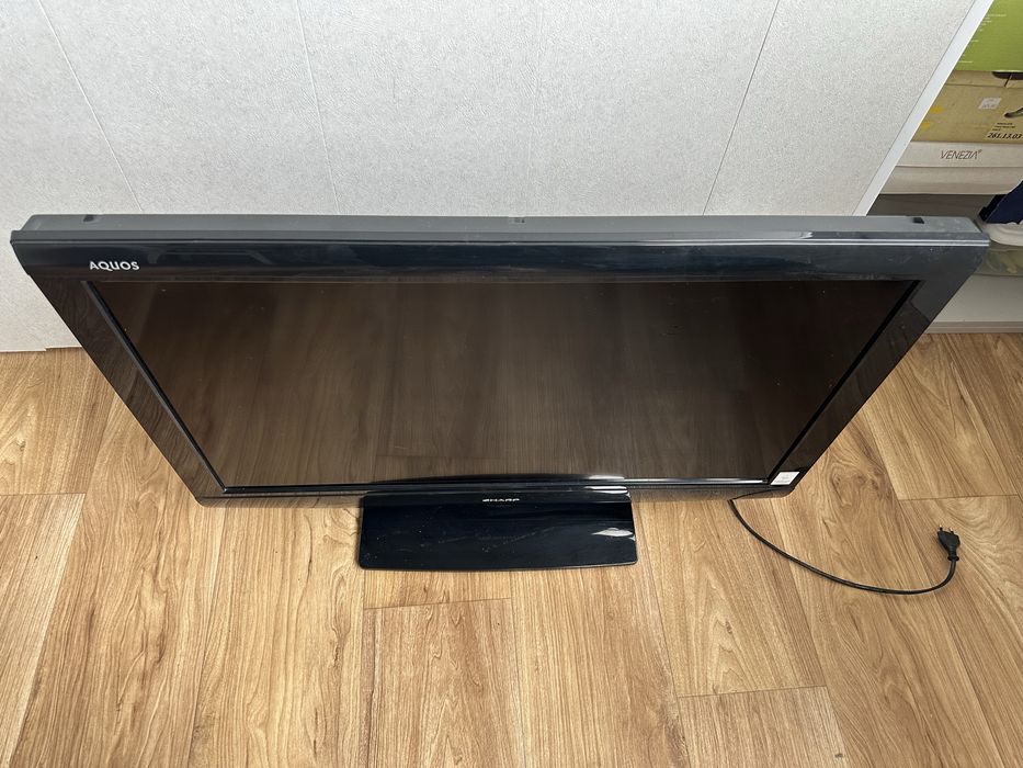 Телевізор   SHARP   б/в