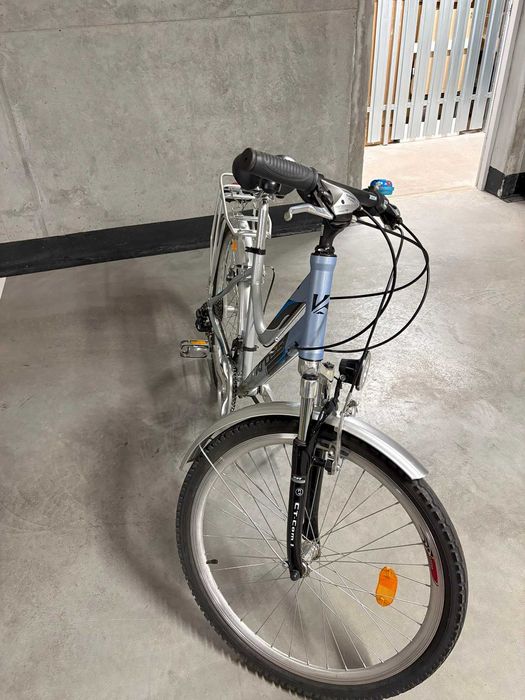 rower Kross damka M 26" - dynamo przód/tył - stan bardzo dobry