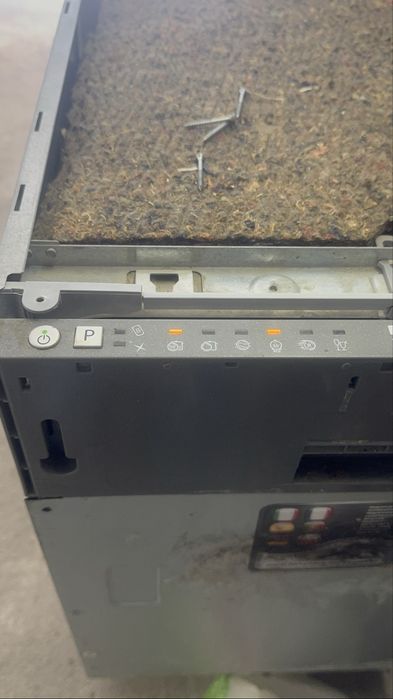 Посудомийна машина Hotpoint Ariston