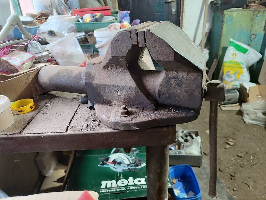 Тиски великі ссср