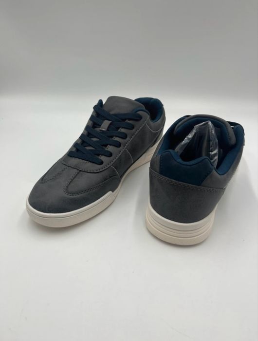 Męskie buty sportowe – rozmiar 40