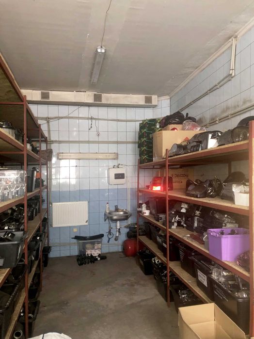Продаж гаража по вул.Полуботка (Сихів) 182 м.кв.