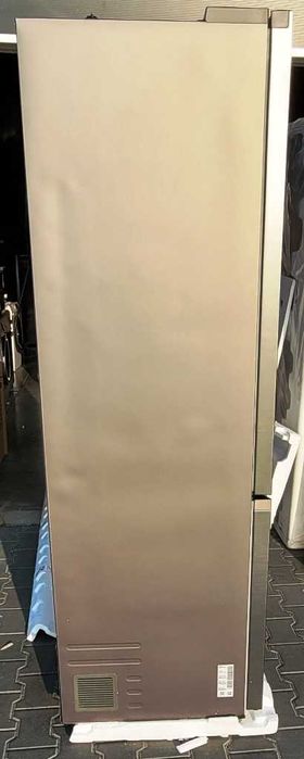 Lodówka SAMSUNG RB38T672CS9 NoFrost Srebrna