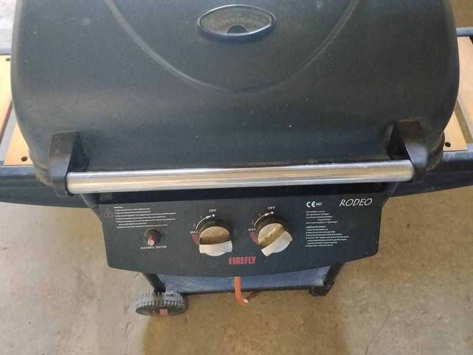 sprzedam grill gazowy