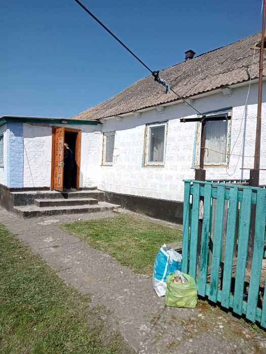 Продам будинок с. Троїцьке Рокитнянського р-ну ( Білоцерківського)