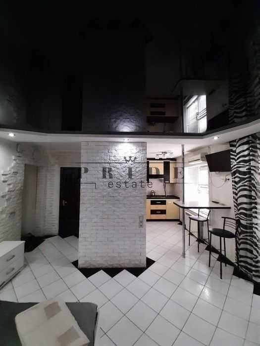 Продається затишна студія 30 м²  6 поверх по вул. Червоної Калини, 4а