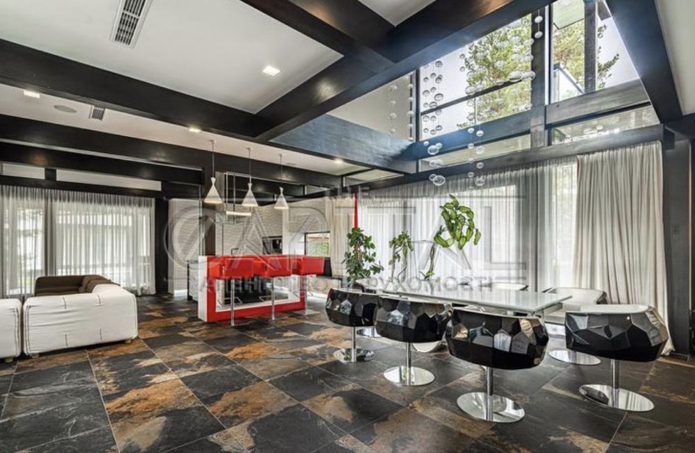 Продаж будинку Лебедівка