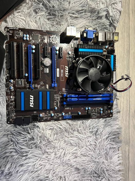 Материнская плата