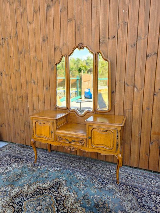 Toaletka w stylu Ludwik z potrójnym lustrem #2512 Stylowy Węgrów