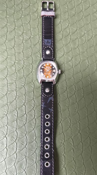 Годинник жіночий Swiss Made