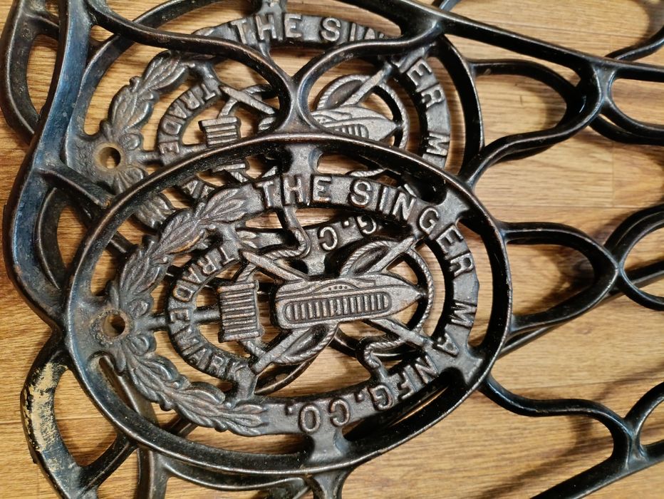 Ножки от швейной машины . Ноги для мангала