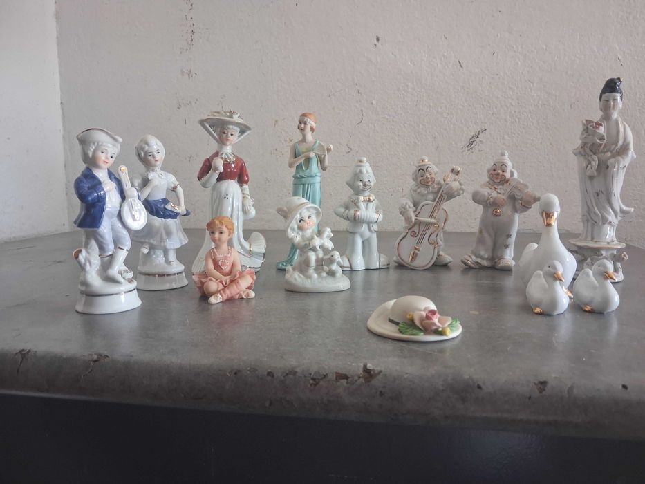Miniaturas Em porcelana