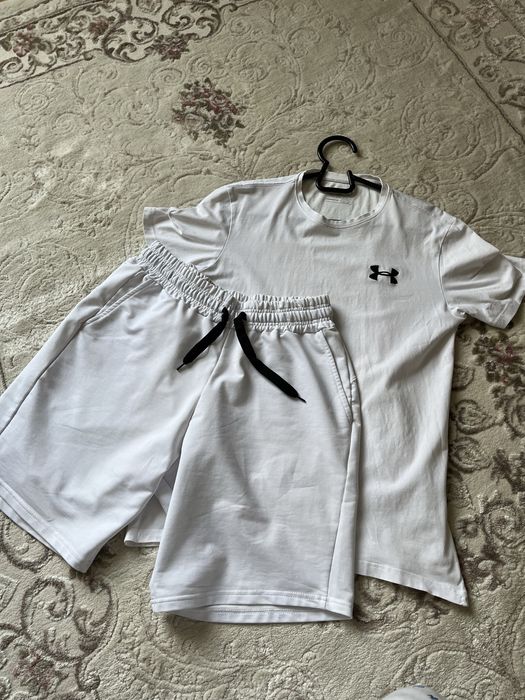 Шорти та футболка від Under Armour