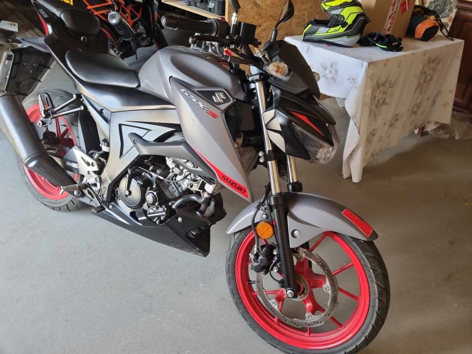 Suzuki gsx-s 125  anglik zamiana na anglika
