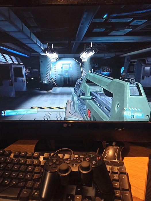 Konsola Ps3 super slim 500GB HEN + PAD oryginał + monitor LG 22"