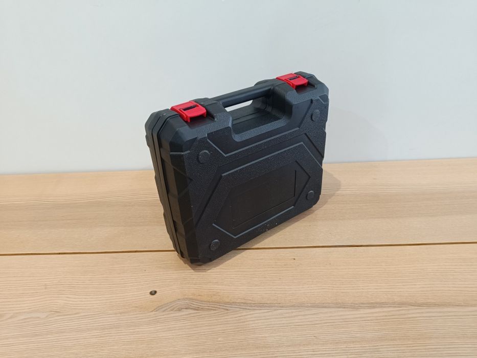 Máquina de Soldar Portátil Inverter 250A – Nova com Mala e Acessórios