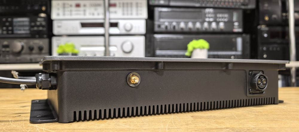 Контролер для сонячних панелей Zendure SuperCharged Hub1200