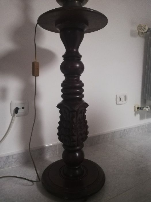 Coluna de madeira