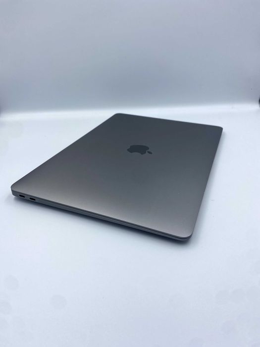 Ноутбук Apple MacBook Air 13 M1 8/128GB Space Gray (MGNF3)