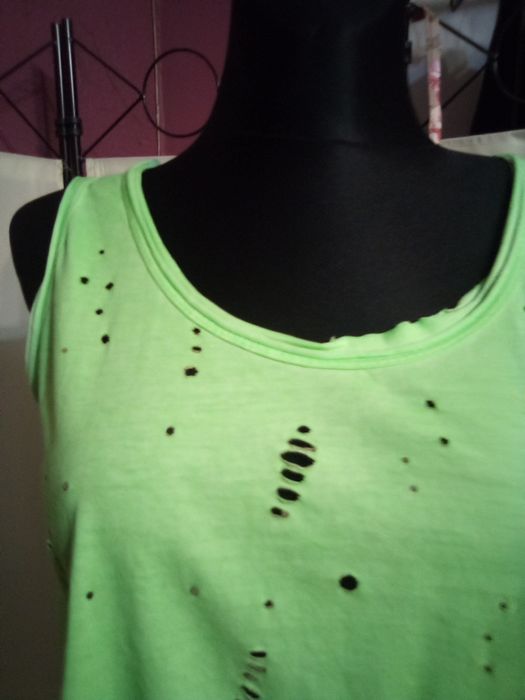 Bluzka dziury na ramiączkach wyprzedaż