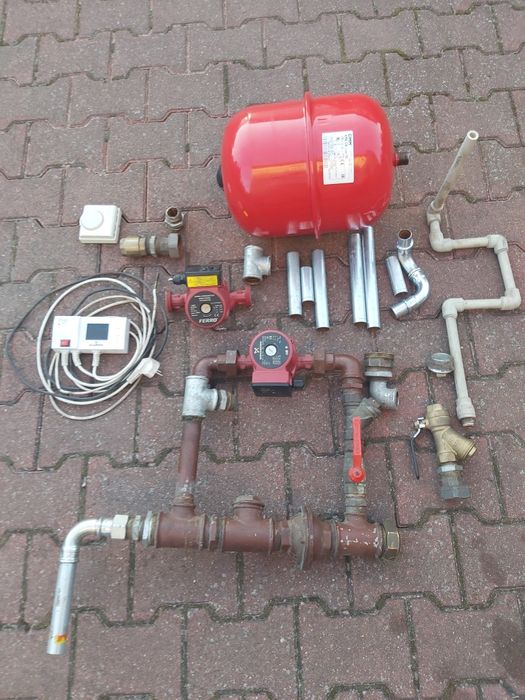 Części do kotłowni, hydraulika.