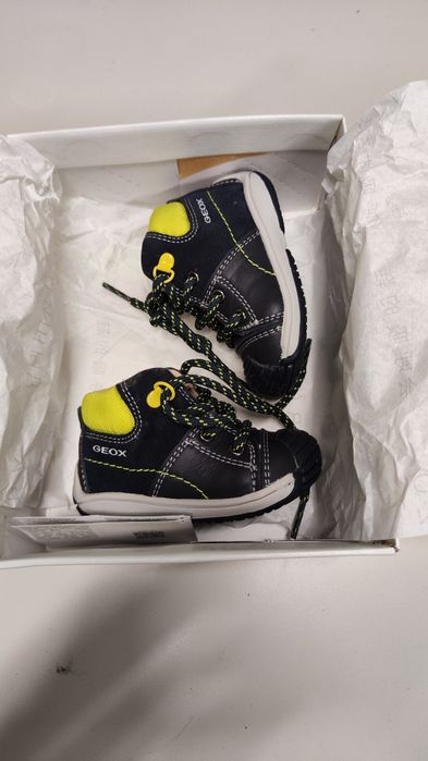 Botins pele Geox *18* - Como Novo