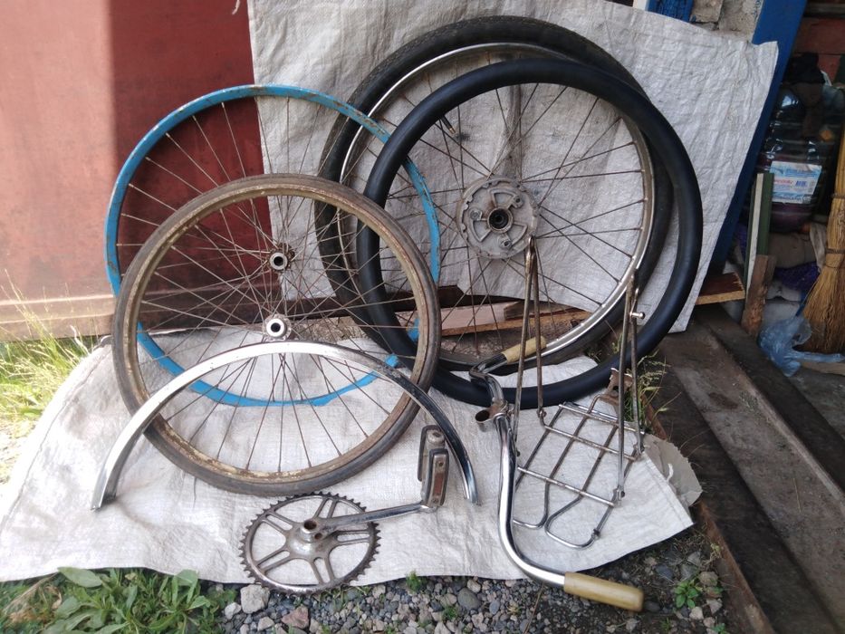 Продаю велосипеды, запчасти, мас. Насос, домкрат, ключи,дрель,пружины,