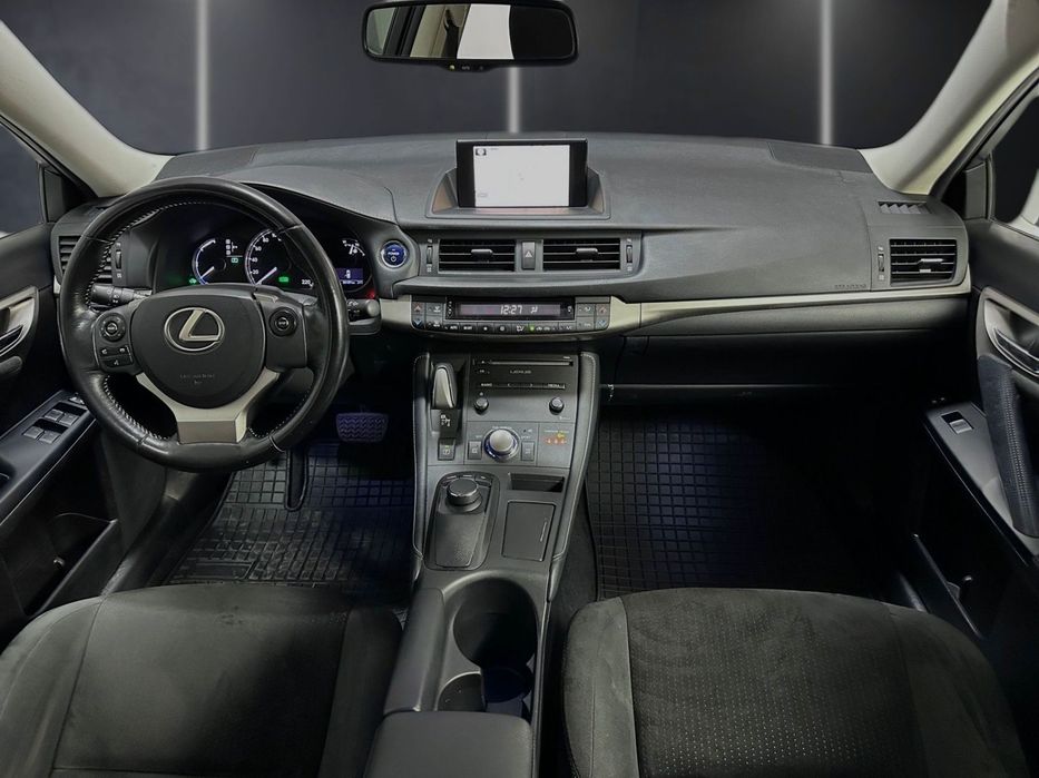 Lexus CT 200h