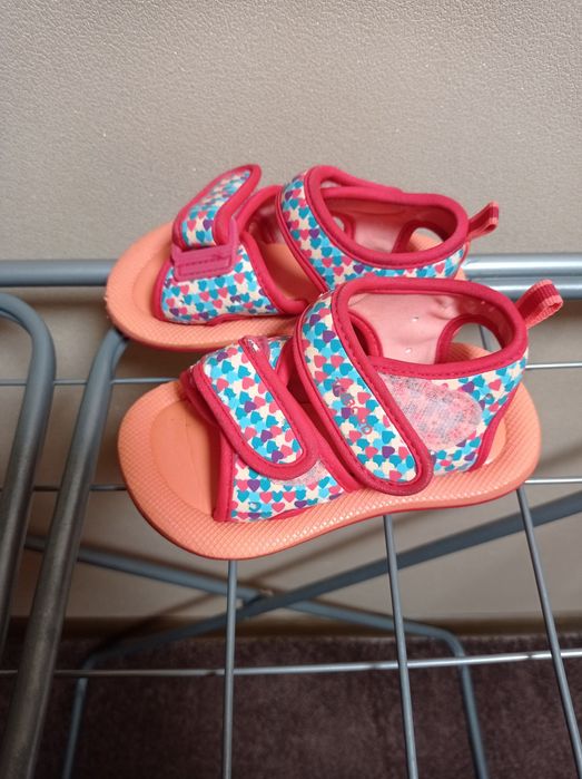 Босоножки для девочки