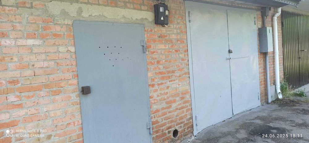 Продам гараж з погребом  НУС